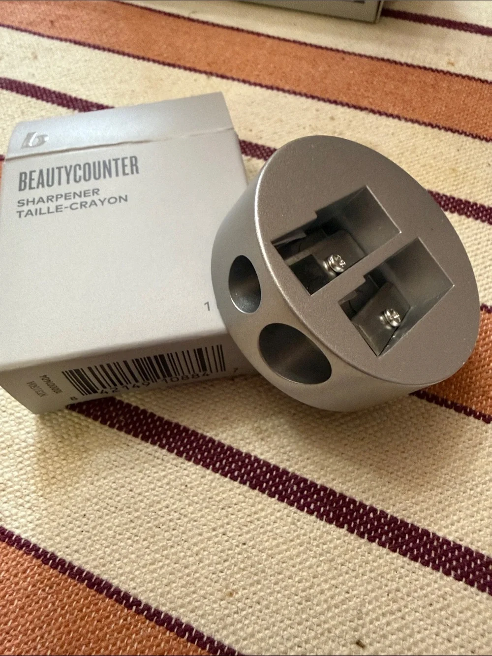 Beautycounter Sharpener in Gray